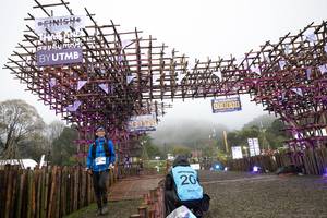 BIB: 458
                            <button type="button" onclick="openModal(13402838)" class="btn btn-primary btn-sm float-right btn-popup" data-toggle="modal" data-target=".modal-high-quality">
                        <i class="fas fa-shopping-cart"></i> Add to Cart
                    </button>
                                            <button type="button" onclick="isThisMe(13402838, true)" class="btn btn-success btn-sm float-right btn-popup btn-isme hidden" data-toggle="tooltip" data-placement="bottom" title="นี่คือรูปของคุณใช่ไหม คลิกที่นี่เพื่อเอาเข้าอัลบั้ม">
                        <i class="fas fa-plus"></i> Add to album
                    </button>
                    <button type="button" onclick="isThisMe(13402838, false)" class="btn btn-warning btn-sm float-right btn-popup btn-isnotme hidden">
                        <i class="fas fa-ban"></i> Remove from album
                    </button>