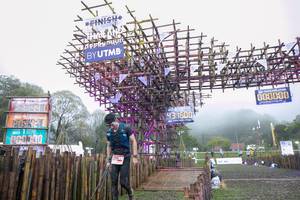 BIB: 1500
                            <button type="button" onclick="openModal(13402820)" class="btn btn-primary btn-sm float-right btn-popup" data-toggle="modal" data-target=".modal-high-quality">
                        <i class="fas fa-shopping-cart"></i> Add to Cart
                    </button>
                                            <button type="button" onclick="isThisMe(13402820, true)" class="btn btn-success btn-sm float-right btn-popup btn-isme hidden" data-toggle="tooltip" data-placement="bottom" title="นี่คือรูปของคุณใช่ไหม คลิกที่นี่เพื่อเอาเข้าอัลบั้ม">
                        <i class="fas fa-plus"></i> Add to album
                    </button>
                    <button type="button" onclick="isThisMe(13402820, false)" class="btn btn-warning btn-sm float-right btn-popup btn-isnotme hidden">
                        <i class="fas fa-ban"></i> Remove from album
                    </button>