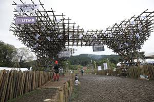 BIB: 
                            <button type="button" onclick="openModal(13404365)" class="btn btn-primary btn-sm float-right btn-popup" data-toggle="modal" data-target=".modal-high-quality">
                        <i class="fas fa-shopping-cart"></i> Add to Cart
                    </button>
                                            <button type="button" onclick="isThisMe(13404365, true)" class="btn btn-success btn-sm float-right btn-popup btn-isme hidden" data-toggle="tooltip" data-placement="bottom" title="นี่คือรูปของคุณใช่ไหม คลิกที่นี่เพื่อเอาเข้าอัลบั้ม">
                        <i class="fas fa-plus"></i> Add to album
                    </button>
                    <button type="button" onclick="isThisMe(13404365, false)" class="btn btn-warning btn-sm float-right btn-popup btn-isnotme hidden">
                        <i class="fas fa-ban"></i> Remove from album
                    </button>