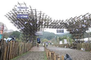 BIB: 
                            <button type="button" onclick="openModal(13403404)" class="btn btn-primary btn-sm float-right btn-popup" data-toggle="modal" data-target=".modal-high-quality">
                        <i class="fas fa-shopping-cart"></i> Add to Cart
                    </button>
                                            <button type="button" onclick="isThisMe(13403404, true)" class="btn btn-success btn-sm float-right btn-popup btn-isme hidden" data-toggle="tooltip" data-placement="bottom" title="นี่คือรูปของคุณใช่ไหม คลิกที่นี่เพื่อเอาเข้าอัลบั้ม">
                        <i class="fas fa-plus"></i> Add to album
                    </button>
                    <button type="button" onclick="isThisMe(13403404, false)" class="btn btn-warning btn-sm float-right btn-popup btn-isnotme hidden">
                        <i class="fas fa-ban"></i> Remove from album
                    </button>