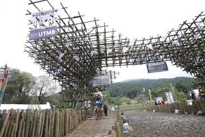 BIB: 
                            <button type="button" onclick="openModal(13405053)" class="btn btn-primary btn-sm float-right btn-popup" data-toggle="modal" data-target=".modal-high-quality">
                        <i class="fas fa-shopping-cart"></i> Add to Cart
                    </button>
                                            <button type="button" onclick="isThisMe(13405053, true)" class="btn btn-success btn-sm float-right btn-popup btn-isme hidden" data-toggle="tooltip" data-placement="bottom" title="นี่คือรูปของคุณใช่ไหม คลิกที่นี่เพื่อเอาเข้าอัลบั้ม">
                        <i class="fas fa-plus"></i> Add to album
                    </button>
                    <button type="button" onclick="isThisMe(13405053, false)" class="btn btn-warning btn-sm float-right btn-popup btn-isnotme hidden">
                        <i class="fas fa-ban"></i> Remove from album
                    </button>