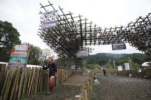 BIB: 
                            <button type="button" onclick="openModal(13404377)" class="btn btn-primary btn-sm float-right btn-popup" data-toggle="modal" data-target=".modal-high-quality">
                        <i class="fas fa-shopping-cart"></i> Add to Cart
                    </button>
                                            <button type="button" onclick="isThisMe(13404377, true)" class="btn btn-success btn-sm float-right btn-popup btn-isme hidden" data-toggle="tooltip" data-placement="bottom" title="นี่คือรูปของคุณใช่ไหม คลิกที่นี่เพื่อเอาเข้าอัลบั้ม">
                        <i class="fas fa-plus"></i> Add to album
                    </button>
                    <button type="button" onclick="isThisMe(13404377, false)" class="btn btn-warning btn-sm float-right btn-popup btn-isnotme hidden">
                        <i class="fas fa-ban"></i> Remove from album
                    </button>