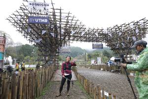 BIB: 
                            <button type="button" onclick="openModal(13403310)" class="btn btn-primary btn-sm float-right btn-popup" data-toggle="modal" data-target=".modal-high-quality">
                        <i class="fas fa-shopping-cart"></i> Add to Cart
                    </button>
                                            <button type="button" onclick="isThisMe(13403310, true)" class="btn btn-success btn-sm float-right btn-popup btn-isme hidden" data-toggle="tooltip" data-placement="bottom" title="นี่คือรูปของคุณใช่ไหม คลิกที่นี่เพื่อเอาเข้าอัลบั้ม">
                        <i class="fas fa-plus"></i> Add to album
                    </button>
                    <button type="button" onclick="isThisMe(13403310, false)" class="btn btn-warning btn-sm float-right btn-popup btn-isnotme hidden">
                        <i class="fas fa-ban"></i> Remove from album
                    </button>