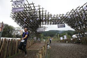 BIB: 
                            <button type="button" onclick="openModal(13404607)" class="btn btn-primary btn-sm float-right btn-popup" data-toggle="modal" data-target=".modal-high-quality">
                        <i class="fas fa-shopping-cart"></i> Add to Cart
                    </button>
                                            <button type="button" onclick="isThisMe(13404607, true)" class="btn btn-success btn-sm float-right btn-popup btn-isme hidden" data-toggle="tooltip" data-placement="bottom" title="นี่คือรูปของคุณใช่ไหม คลิกที่นี่เพื่อเอาเข้าอัลบั้ม">
                        <i class="fas fa-plus"></i> Add to album
                    </button>
                    <button type="button" onclick="isThisMe(13404607, false)" class="btn btn-warning btn-sm float-right btn-popup btn-isnotme hidden">
                        <i class="fas fa-ban"></i> Remove from album
                    </button>