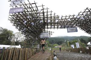 BIB: 
                            <button type="button" onclick="openModal(13405041)" class="btn btn-primary btn-sm float-right btn-popup" data-toggle="modal" data-target=".modal-high-quality">
                        <i class="fas fa-shopping-cart"></i> Add to Cart
                    </button>
                                            <button type="button" onclick="isThisMe(13405041, true)" class="btn btn-success btn-sm float-right btn-popup btn-isme hidden" data-toggle="tooltip" data-placement="bottom" title="นี่คือรูปของคุณใช่ไหม คลิกที่นี่เพื่อเอาเข้าอัลบั้ม">
                        <i class="fas fa-plus"></i> Add to album
                    </button>
                    <button type="button" onclick="isThisMe(13405041, false)" class="btn btn-warning btn-sm float-right btn-popup btn-isnotme hidden">
                        <i class="fas fa-ban"></i> Remove from album
                    </button>