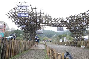 BIB: 
                            <button type="button" onclick="openModal(13403419)" class="btn btn-primary btn-sm float-right btn-popup" data-toggle="modal" data-target=".modal-high-quality">
                        <i class="fas fa-shopping-cart"></i> Add to Cart
                    </button>
                                            <button type="button" onclick="isThisMe(13403419, true)" class="btn btn-success btn-sm float-right btn-popup btn-isme hidden" data-toggle="tooltip" data-placement="bottom" title="นี่คือรูปของคุณใช่ไหม คลิกที่นี่เพื่อเอาเข้าอัลบั้ม">
                        <i class="fas fa-plus"></i> Add to album
                    </button>
                    <button type="button" onclick="isThisMe(13403419, false)" class="btn btn-warning btn-sm float-right btn-popup btn-isnotme hidden">
                        <i class="fas fa-ban"></i> Remove from album
                    </button>