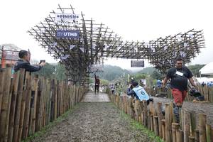 BIB: 
                            <button type="button" onclick="openModal(13403281)" class="btn btn-primary btn-sm float-right btn-popup" data-toggle="modal" data-target=".modal-high-quality">
                        <i class="fas fa-shopping-cart"></i> Add to Cart
                    </button>
                                            <button type="button" onclick="isThisMe(13403281, true)" class="btn btn-success btn-sm float-right btn-popup btn-isme hidden" data-toggle="tooltip" data-placement="bottom" title="นี่คือรูปของคุณใช่ไหม คลิกที่นี่เพื่อเอาเข้าอัลบั้ม">
                        <i class="fas fa-plus"></i> Add to album
                    </button>
                    <button type="button" onclick="isThisMe(13403281, false)" class="btn btn-warning btn-sm float-right btn-popup btn-isnotme hidden">
                        <i class="fas fa-ban"></i> Remove from album
                    </button>