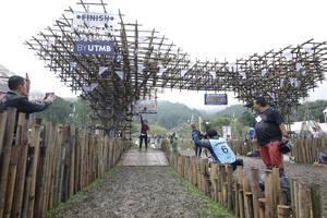 BIB: 
                            <button type="button" onclick="openModal(13403285)" class="btn btn-primary btn-sm float-right btn-popup" data-toggle="modal" data-target=".modal-high-quality">
                        <i class="fas fa-shopping-cart"></i> Add to Cart
                    </button>
                                            <button type="button" onclick="isThisMe(13403285, true)" class="btn btn-success btn-sm float-right btn-popup btn-isme hidden" data-toggle="tooltip" data-placement="bottom" title="นี่คือรูปของคุณใช่ไหม คลิกที่นี่เพื่อเอาเข้าอัลบั้ม">
                        <i class="fas fa-plus"></i> Add to album
                    </button>
                    <button type="button" onclick="isThisMe(13403285, false)" class="btn btn-warning btn-sm float-right btn-popup btn-isnotme hidden">
                        <i class="fas fa-ban"></i> Remove from album
                    </button>