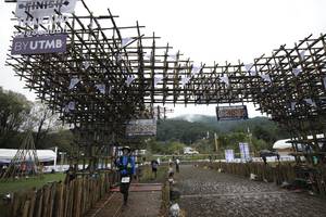 BIB: 
                            <button type="button" onclick="openModal(13404661)" class="btn btn-primary btn-sm float-right btn-popup" data-toggle="modal" data-target=".modal-high-quality">
                        <i class="fas fa-shopping-cart"></i> Add to Cart
                    </button>
                                            <button type="button" onclick="isThisMe(13404661, true)" class="btn btn-success btn-sm float-right btn-popup btn-isme hidden" data-toggle="tooltip" data-placement="bottom" title="นี่คือรูปของคุณใช่ไหม คลิกที่นี่เพื่อเอาเข้าอัลบั้ม">
                        <i class="fas fa-plus"></i> Add to album
                    </button>
                    <button type="button" onclick="isThisMe(13404661, false)" class="btn btn-warning btn-sm float-right btn-popup btn-isnotme hidden">
                        <i class="fas fa-ban"></i> Remove from album
                    </button>