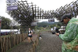 BIB: 
                            <button type="button" onclick="openModal(13404273)" class="btn btn-primary btn-sm float-right btn-popup" data-toggle="modal" data-target=".modal-high-quality">
                        <i class="fas fa-shopping-cart"></i> Add to Cart
                    </button>
                                            <button type="button" onclick="isThisMe(13404273, true)" class="btn btn-success btn-sm float-right btn-popup btn-isme hidden" data-toggle="tooltip" data-placement="bottom" title="นี่คือรูปของคุณใช่ไหม คลิกที่นี่เพื่อเอาเข้าอัลบั้ม">
                        <i class="fas fa-plus"></i> Add to album
                    </button>
                    <button type="button" onclick="isThisMe(13404273, false)" class="btn btn-warning btn-sm float-right btn-popup btn-isnotme hidden">
                        <i class="fas fa-ban"></i> Remove from album
                    </button>