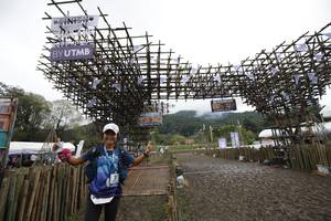 BIB: 45540
                            <button type="button" onclick="openModal(13404236)" class="btn btn-primary btn-sm float-right btn-popup" data-toggle="modal" data-target=".modal-high-quality">
                        <i class="fas fa-shopping-cart"></i> Add to Cart
                    </button>
                                            <button type="button" onclick="isThisMe(13404236, true)" class="btn btn-success btn-sm float-right btn-popup btn-isme hidden" data-toggle="tooltip" data-placement="bottom" title="นี่คือรูปของคุณใช่ไหม คลิกที่นี่เพื่อเอาเข้าอัลบั้ม">
                        <i class="fas fa-plus"></i> Add to album
                    </button>
                    <button type="button" onclick="isThisMe(13404236, false)" class="btn btn-warning btn-sm float-right btn-popup btn-isnotme hidden">
                        <i class="fas fa-ban"></i> Remove from album
                    </button>