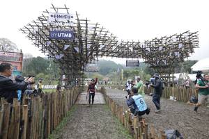 BIB: 
                            <button type="button" onclick="openModal(13403289)" class="btn btn-primary btn-sm float-right btn-popup" data-toggle="modal" data-target=".modal-high-quality">
                        <i class="fas fa-shopping-cart"></i> Add to Cart
                    </button>
                                            <button type="button" onclick="isThisMe(13403289, true)" class="btn btn-success btn-sm float-right btn-popup btn-isme hidden" data-toggle="tooltip" data-placement="bottom" title="นี่คือรูปของคุณใช่ไหม คลิกที่นี่เพื่อเอาเข้าอัลบั้ม">
                        <i class="fas fa-plus"></i> Add to album
                    </button>
                    <button type="button" onclick="isThisMe(13403289, false)" class="btn btn-warning btn-sm float-right btn-popup btn-isnotme hidden">
                        <i class="fas fa-ban"></i> Remove from album
                    </button>