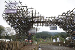 BIB: 
                            <button type="button" onclick="openModal(13404523)" class="btn btn-primary btn-sm float-right btn-popup" data-toggle="modal" data-target=".modal-high-quality">
                        <i class="fas fa-shopping-cart"></i> Add to Cart
                    </button>
                                            <button type="button" onclick="isThisMe(13404523, true)" class="btn btn-success btn-sm float-right btn-popup btn-isme hidden" data-toggle="tooltip" data-placement="bottom" title="นี่คือรูปของคุณใช่ไหม คลิกที่นี่เพื่อเอาเข้าอัลบั้ม">
                        <i class="fas fa-plus"></i> Add to album
                    </button>
                    <button type="button" onclick="isThisMe(13404523, false)" class="btn btn-warning btn-sm float-right btn-popup btn-isnotme hidden">
                        <i class="fas fa-ban"></i> Remove from album
                    </button>