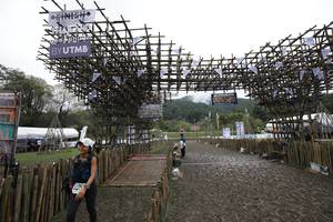 BIB: 
                            <button type="button" onclick="openModal(13404099)" class="btn btn-primary btn-sm float-right btn-popup" data-toggle="modal" data-target=".modal-high-quality">
                        <i class="fas fa-shopping-cart"></i> Add to Cart
                    </button>
                                            <button type="button" onclick="isThisMe(13404099, true)" class="btn btn-success btn-sm float-right btn-popup btn-isme hidden" data-toggle="tooltip" data-placement="bottom" title="นี่คือรูปของคุณใช่ไหม คลิกที่นี่เพื่อเอาเข้าอัลบั้ม">
                        <i class="fas fa-plus"></i> Add to album
                    </button>
                    <button type="button" onclick="isThisMe(13404099, false)" class="btn btn-warning btn-sm float-right btn-popup btn-isnotme hidden">
                        <i class="fas fa-ban"></i> Remove from album
                    </button>