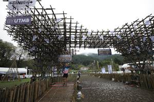 BIB: 
                            <button type="button" onclick="openModal(13404719)" class="btn btn-primary btn-sm float-right btn-popup" data-toggle="modal" data-target=".modal-high-quality">
                        <i class="fas fa-shopping-cart"></i> Add to Cart
                    </button>
                                            <button type="button" onclick="isThisMe(13404719, true)" class="btn btn-success btn-sm float-right btn-popup btn-isme hidden" data-toggle="tooltip" data-placement="bottom" title="นี่คือรูปของคุณใช่ไหม คลิกที่นี่เพื่อเอาเข้าอัลบั้ม">
                        <i class="fas fa-plus"></i> Add to album
                    </button>
                    <button type="button" onclick="isThisMe(13404719, false)" class="btn btn-warning btn-sm float-right btn-popup btn-isnotme hidden">
                        <i class="fas fa-ban"></i> Remove from album
                    </button>