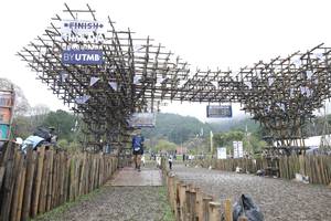 BIB: 
                            <button type="button" onclick="openModal(13403402)" class="btn btn-primary btn-sm float-right btn-popup" data-toggle="modal" data-target=".modal-high-quality">
                        <i class="fas fa-shopping-cart"></i> Add to Cart
                    </button>
                                            <button type="button" onclick="isThisMe(13403402, true)" class="btn btn-success btn-sm float-right btn-popup btn-isme hidden" data-toggle="tooltip" data-placement="bottom" title="นี่คือรูปของคุณใช่ไหม คลิกที่นี่เพื่อเอาเข้าอัลบั้ม">
                        <i class="fas fa-plus"></i> Add to album
                    </button>
                    <button type="button" onclick="isThisMe(13403402, false)" class="btn btn-warning btn-sm float-right btn-popup btn-isnotme hidden">
                        <i class="fas fa-ban"></i> Remove from album
                    </button>