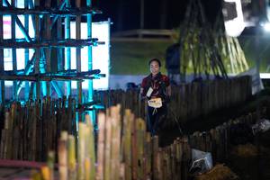 BIB: 140
                            <button type="button" onclick="openModal(13485441)" class="btn btn-primary btn-sm float-right btn-popup" data-toggle="modal" data-target=".modal-high-quality">
                        <i class="fas fa-shopping-cart"></i> Add to Cart
                    </button>
                                            <button type="button" onclick="isThisMe(13485441, true)" class="btn btn-success btn-sm float-right btn-popup btn-isme hidden" data-toggle="tooltip" data-placement="bottom" title="นี่คือรูปของคุณใช่ไหม คลิกที่นี่เพื่อเอาเข้าอัลบั้ม">
                        <i class="fas fa-plus"></i> Add to album
                    </button>
                    <button type="button" onclick="isThisMe(13485441, false)" class="btn btn-warning btn-sm float-right btn-popup btn-isnotme hidden">
                        <i class="fas fa-ban"></i> Remove from album
                    </button>