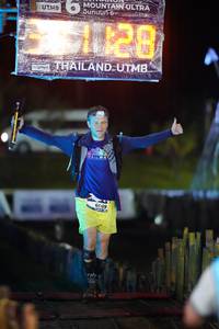 BIB: 6009
                            <button type="button" onclick="openModal(13482576)" class="btn btn-primary btn-sm float-right btn-popup" data-toggle="modal" data-target=".modal-high-quality">
                        <i class="fas fa-shopping-cart"></i> Add to Cart
                    </button>
                                            <button type="button" onclick="isThisMe(13482576, true)" class="btn btn-success btn-sm float-right btn-popup btn-isme hidden" data-toggle="tooltip" data-placement="bottom" title="นี่คือรูปของคุณใช่ไหม คลิกที่นี่เพื่อเอาเข้าอัลบั้ม">
                        <i class="fas fa-plus"></i> Add to album
                    </button>
                    <button type="button" onclick="isThisMe(13482576, false)" class="btn btn-warning btn-sm float-right btn-popup btn-isnotme hidden">
                        <i class="fas fa-ban"></i> Remove from album
                    </button>