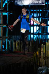 BIB: 4129
                            <button type="button" onclick="openModal(13486553)" class="btn btn-primary btn-sm float-right btn-popup" data-toggle="modal" data-target=".modal-high-quality">
                        <i class="fas fa-shopping-cart"></i> Add to Cart
                    </button>
                                            <button type="button" onclick="isThisMe(13486553, true)" class="btn btn-success btn-sm float-right btn-popup btn-isme hidden" data-toggle="tooltip" data-placement="bottom" title="นี่คือรูปของคุณใช่ไหม คลิกที่นี่เพื่อเอาเข้าอัลบั้ม">
                        <i class="fas fa-plus"></i> Add to album
                    </button>
                    <button type="button" onclick="isThisMe(13486553, false)" class="btn btn-warning btn-sm float-right btn-popup btn-isnotme hidden">
                        <i class="fas fa-ban"></i> Remove from album
                    </button>