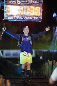 BIB: 130, 6009
                            <button type="button" onclick="openModal(13482589)" class="btn btn-primary btn-sm float-right btn-popup" data-toggle="modal" data-target=".modal-high-quality">
                        <i class="fas fa-shopping-cart"></i> Add to Cart
                    </button>
                                            <button type="button" onclick="isThisMe(13482589, true)" class="btn btn-success btn-sm float-right btn-popup btn-isme hidden" data-toggle="tooltip" data-placement="bottom" title="นี่คือรูปของคุณใช่ไหม คลิกที่นี่เพื่อเอาเข้าอัลบั้ม">
                        <i class="fas fa-plus"></i> Add to album
                    </button>
                    <button type="button" onclick="isThisMe(13482589, false)" class="btn btn-warning btn-sm float-right btn-popup btn-isnotme hidden">
                        <i class="fas fa-ban"></i> Remove from album
                    </button>