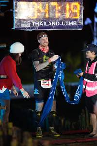 BIB: 5141
                            <button type="button" onclick="openModal(13482527)" class="btn btn-primary btn-sm float-right btn-popup" data-toggle="modal" data-target=".modal-high-quality">
                        <i class="fas fa-shopping-cart"></i> Add to Cart
                    </button>
                                            <button type="button" onclick="isThisMe(13482527, true)" class="btn btn-success btn-sm float-right btn-popup btn-isme hidden" data-toggle="tooltip" data-placement="bottom" title="นี่คือรูปของคุณใช่ไหม คลิกที่นี่เพื่อเอาเข้าอัลบั้ม">
                        <i class="fas fa-plus"></i> Add to album
                    </button>
                    <button type="button" onclick="isThisMe(13482527, false)" class="btn btn-warning btn-sm float-right btn-popup btn-isnotme hidden">
                        <i class="fas fa-ban"></i> Remove from album
                    </button>