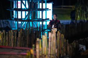 BIB: 4140
                            <button type="button" onclick="openModal(13486465)" class="btn btn-primary btn-sm float-right btn-popup" data-toggle="modal" data-target=".modal-high-quality">
                        <i class="fas fa-shopping-cart"></i> Add to Cart
                    </button>
                                            <button type="button" onclick="isThisMe(13486465, true)" class="btn btn-success btn-sm float-right btn-popup btn-isme hidden" data-toggle="tooltip" data-placement="bottom" title="นี่คือรูปของคุณใช่ไหม คลิกที่นี่เพื่อเอาเข้าอัลบั้ม">
                        <i class="fas fa-plus"></i> Add to album
                    </button>
                    <button type="button" onclick="isThisMe(13486465, false)" class="btn btn-warning btn-sm float-right btn-popup btn-isnotme hidden">
                        <i class="fas fa-ban"></i> Remove from album
                    </button>