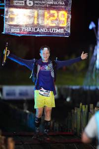 BIB: 6009
                            <button type="button" onclick="openModal(13482582)" class="btn btn-primary btn-sm float-right btn-popup" data-toggle="modal" data-target=".modal-high-quality">
                        <i class="fas fa-shopping-cart"></i> Add to Cart
                    </button>
                                            <button type="button" onclick="isThisMe(13482582, true)" class="btn btn-success btn-sm float-right btn-popup btn-isme hidden" data-toggle="tooltip" data-placement="bottom" title="นี่คือรูปของคุณใช่ไหม คลิกที่นี่เพื่อเอาเข้าอัลบั้ม">
                        <i class="fas fa-plus"></i> Add to album
                    </button>
                    <button type="button" onclick="isThisMe(13482582, false)" class="btn btn-warning btn-sm float-right btn-popup btn-isnotme hidden">
                        <i class="fas fa-ban"></i> Remove from album
                    </button>