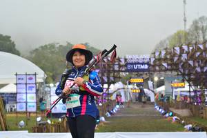 BIB: 0000
                            <button type="button" onclick="openModal(13373553)" class="btn btn-primary btn-sm float-right btn-popup" data-toggle="modal" data-target=".modal-high-quality">
                        <i class="fas fa-shopping-cart"></i> Add to Cart
                    </button>
                                            <button type="button" onclick="isThisMe(13373553, true)" class="btn btn-success btn-sm float-right btn-popup btn-isme hidden" data-toggle="tooltip" data-placement="bottom" title="นี่คือรูปของคุณใช่ไหม คลิกที่นี่เพื่อเอาเข้าอัลบั้ม">
                        <i class="fas fa-plus"></i> Add to album
                    </button>
                    <button type="button" onclick="isThisMe(13373553, false)" class="btn btn-warning btn-sm float-right btn-popup btn-isnotme hidden">
                        <i class="fas fa-ban"></i> Remove from album
                    </button>