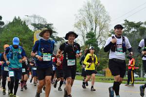 BIB: 1088, 1121
                            <button type="button" onclick="openModal(13373839)" class="btn btn-primary btn-sm float-right btn-popup" data-toggle="modal" data-target=".modal-high-quality">
                        <i class="fas fa-shopping-cart"></i> Add to Cart
                    </button>
                                            <button type="button" onclick="isThisMe(13373839, true)" class="btn btn-success btn-sm float-right btn-popup btn-isme hidden" data-toggle="tooltip" data-placement="bottom" title="นี่คือรูปของคุณใช่ไหม คลิกที่นี่เพื่อเอาเข้าอัลบั้ม">
                        <i class="fas fa-plus"></i> Add to album
                    </button>
                    <button type="button" onclick="isThisMe(13373839, false)" class="btn btn-warning btn-sm float-right btn-popup btn-isnotme hidden">
                        <i class="fas fa-ban"></i> Remove from album
                    </button>