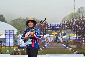 BIB: 000000, 199
                            <button type="button" onclick="openModal(13373552)" class="btn btn-primary btn-sm float-right btn-popup" data-toggle="modal" data-target=".modal-high-quality">
                        <i class="fas fa-shopping-cart"></i> Add to Cart
                    </button>
                                            <button type="button" onclick="isThisMe(13373552, true)" class="btn btn-success btn-sm float-right btn-popup btn-isme hidden" data-toggle="tooltip" data-placement="bottom" title="นี่คือรูปของคุณใช่ไหม คลิกที่นี่เพื่อเอาเข้าอัลบั้ม">
                        <i class="fas fa-plus"></i> Add to album
                    </button>
                    <button type="button" onclick="isThisMe(13373552, false)" class="btn btn-warning btn-sm float-right btn-popup btn-isnotme hidden">
                        <i class="fas fa-ban"></i> Remove from album
                    </button>