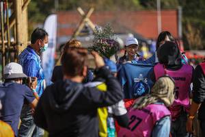 BIB: 
                            <button type="button" onclick="openModal(16057946)" class="btn btn-primary btn-sm float-right btn-popup" data-toggle="modal" data-target=".modal-high-quality">
                        <i class="fas fa-shopping-cart"></i> Add to Cart
                    </button>
                                            <button type="button" onclick="isThisMe(16057946, true)" class="btn btn-success btn-sm float-right btn-popup btn-isme hidden" data-toggle="tooltip" data-placement="bottom" title="นี่คือรูปของคุณใช่ไหม คลิกที่นี่เพื่อเอาเข้าอัลบั้ม">
                        <i class="fas fa-plus"></i> Add to album
                    </button>
                    <button type="button" onclick="isThisMe(16057946, false)" class="btn btn-warning btn-sm float-right btn-popup btn-isnotme hidden">
                        <i class="fas fa-ban"></i> Remove from album
                    </button>