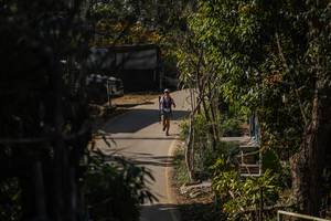 BIB: 
                            <button type="button" onclick="openModal(16057892)" class="btn btn-primary btn-sm float-right btn-popup" data-toggle="modal" data-target=".modal-high-quality">
                        <i class="fas fa-shopping-cart"></i> Add to Cart
                    </button>
                                            <button type="button" onclick="isThisMe(16057892, true)" class="btn btn-success btn-sm float-right btn-popup btn-isme hidden" data-toggle="tooltip" data-placement="bottom" title="นี่คือรูปของคุณใช่ไหม คลิกที่นี่เพื่อเอาเข้าอัลบั้ม">
                        <i class="fas fa-plus"></i> Add to album
                    </button>
                    <button type="button" onclick="isThisMe(16057892, false)" class="btn btn-warning btn-sm float-right btn-popup btn-isnotme hidden">
                        <i class="fas fa-ban"></i> Remove from album
                    </button>