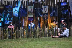 BIB: 
                            <button type="button" onclick="openModal(16060647)" class="btn btn-primary btn-sm float-right btn-popup" data-toggle="modal" data-target=".modal-high-quality">
                        <i class="fas fa-shopping-cart"></i> Add to Cart
                    </button>
                                            <button type="button" onclick="isThisMe(16060647, true)" class="btn btn-success btn-sm float-right btn-popup btn-isme hidden" data-toggle="tooltip" data-placement="bottom" title="นี่คือรูปของคุณใช่ไหม คลิกที่นี่เพื่อเอาเข้าอัลบั้ม">
                        <i class="fas fa-plus"></i> Add to album
                    </button>
                    <button type="button" onclick="isThisMe(16060647, false)" class="btn btn-warning btn-sm float-right btn-popup btn-isnotme hidden">
                        <i class="fas fa-ban"></i> Remove from album
                    </button>