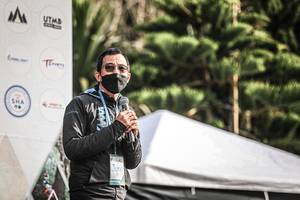 BIB: 
                            <button type="button" onclick="openModal(16060778)" class="btn btn-primary btn-sm float-right btn-popup" data-toggle="modal" data-target=".modal-high-quality">
                        <i class="fas fa-shopping-cart"></i> Add to Cart
                    </button>
                                            <button type="button" onclick="isThisMe(16060778, true)" class="btn btn-success btn-sm float-right btn-popup btn-isme hidden" data-toggle="tooltip" data-placement="bottom" title="นี่คือรูปของคุณใช่ไหม คลิกที่นี่เพื่อเอาเข้าอัลบั้ม">
                        <i class="fas fa-plus"></i> Add to album
                    </button>
                    <button type="button" onclick="isThisMe(16060778, false)" class="btn btn-warning btn-sm float-right btn-popup btn-isnotme hidden">
                        <i class="fas fa-ban"></i> Remove from album
                    </button>