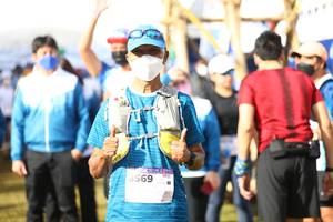 BIB: 6569
                            <button type="button" onclick="openModal(16060793)" class="btn btn-primary btn-sm float-right btn-popup" data-toggle="modal" data-target=".modal-high-quality">
                        <i class="fas fa-shopping-cart"></i> Add to Cart
                    </button>
                                            <button type="button" onclick="isThisMe(16060793, true)" class="btn btn-success btn-sm float-right btn-popup btn-isme hidden" data-toggle="tooltip" data-placement="bottom" title="นี่คือรูปของคุณใช่ไหม คลิกที่นี่เพื่อเอาเข้าอัลบั้ม">
                        <i class="fas fa-plus"></i> Add to album
                    </button>
                    <button type="button" onclick="isThisMe(16060793, false)" class="btn btn-warning btn-sm float-right btn-popup btn-isnotme hidden">
                        <i class="fas fa-ban"></i> Remove from album
                    </button>