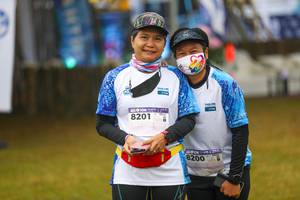 BIB: 010, 8201, 8200
                            <button type="button" onclick="openModal(16060645)" class="btn btn-primary btn-sm float-right btn-popup" data-toggle="modal" data-target=".modal-high-quality">
                        <i class="fas fa-shopping-cart"></i> Add to Cart
                    </button>
                                            <button type="button" onclick="isThisMe(16060645, true)" class="btn btn-success btn-sm float-right btn-popup btn-isme hidden" data-toggle="tooltip" data-placement="bottom" title="นี่คือรูปของคุณใช่ไหม คลิกที่นี่เพื่อเอาเข้าอัลบั้ม">
                        <i class="fas fa-plus"></i> Add to album
                    </button>
                    <button type="button" onclick="isThisMe(16060645, false)" class="btn btn-warning btn-sm float-right btn-popup btn-isnotme hidden">
                        <i class="fas fa-ban"></i> Remove from album
                    </button>