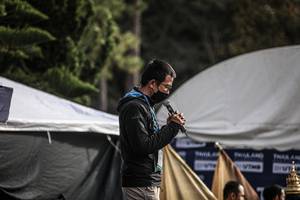 BIB: 
                            <button type="button" onclick="openModal(16060783)" class="btn btn-primary btn-sm float-right btn-popup" data-toggle="modal" data-target=".modal-high-quality">
                        <i class="fas fa-shopping-cart"></i> Add to Cart
                    </button>
                                            <button type="button" onclick="isThisMe(16060783, true)" class="btn btn-success btn-sm float-right btn-popup btn-isme hidden" data-toggle="tooltip" data-placement="bottom" title="นี่คือรูปของคุณใช่ไหม คลิกที่นี่เพื่อเอาเข้าอัลบั้ม">
                        <i class="fas fa-plus"></i> Add to album
                    </button>
                    <button type="button" onclick="isThisMe(16060783, false)" class="btn btn-warning btn-sm float-right btn-popup btn-isnotme hidden">
                        <i class="fas fa-ban"></i> Remove from album
                    </button>