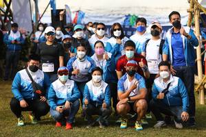 BIB: 264, 6226
                            <button type="button" onclick="openModal(16060788)" class="btn btn-primary btn-sm float-right btn-popup" data-toggle="modal" data-target=".modal-high-quality">
                        <i class="fas fa-shopping-cart"></i> Add to Cart
                    </button>
                                            <button type="button" onclick="isThisMe(16060788, true)" class="btn btn-success btn-sm float-right btn-popup btn-isme hidden" data-toggle="tooltip" data-placement="bottom" title="นี่คือรูปของคุณใช่ไหม คลิกที่นี่เพื่อเอาเข้าอัลบั้ม">
                        <i class="fas fa-plus"></i> Add to album
                    </button>
                    <button type="button" onclick="isThisMe(16060788, false)" class="btn btn-warning btn-sm float-right btn-popup btn-isnotme hidden">
                        <i class="fas fa-ban"></i> Remove from album
                    </button>