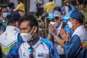 BIB: 
                            <button type="button" onclick="openModal(16060820)" class="btn btn-primary btn-sm float-right btn-popup" data-toggle="modal" data-target=".modal-high-quality">
                        <i class="fas fa-shopping-cart"></i> Add to Cart
                    </button>
                                            <button type="button" onclick="isThisMe(16060820, true)" class="btn btn-success btn-sm float-right btn-popup btn-isme hidden" data-toggle="tooltip" data-placement="bottom" title="นี่คือรูปของคุณใช่ไหม คลิกที่นี่เพื่อเอาเข้าอัลบั้ม">
                        <i class="fas fa-plus"></i> Add to album
                    </button>
                    <button type="button" onclick="isThisMe(16060820, false)" class="btn btn-warning btn-sm float-right btn-popup btn-isnotme hidden">
                        <i class="fas fa-ban"></i> Remove from album
                    </button>