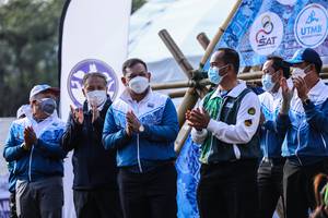 BIB: 
                            <button type="button" onclick="openModal(16060874)" class="btn btn-primary btn-sm float-right btn-popup" data-toggle="modal" data-target=".modal-high-quality">
                        <i class="fas fa-shopping-cart"></i> Add to Cart
                    </button>
                                            <button type="button" onclick="isThisMe(16060874, true)" class="btn btn-success btn-sm float-right btn-popup btn-isme hidden" data-toggle="tooltip" data-placement="bottom" title="นี่คือรูปของคุณใช่ไหม คลิกที่นี่เพื่อเอาเข้าอัลบั้ม">
                        <i class="fas fa-plus"></i> Add to album
                    </button>
                    <button type="button" onclick="isThisMe(16060874, false)" class="btn btn-warning btn-sm float-right btn-popup btn-isnotme hidden">
                        <i class="fas fa-ban"></i> Remove from album
                    </button>