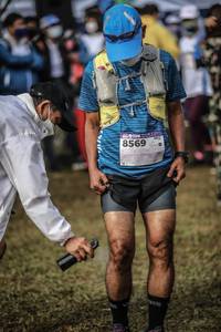 BIB: 8569
                            <button type="button" onclick="openModal(16060802)" class="btn btn-primary btn-sm float-right btn-popup" data-toggle="modal" data-target=".modal-high-quality">
                        <i class="fas fa-shopping-cart"></i> Add to Cart
                    </button>
                                            <button type="button" onclick="isThisMe(16060802, true)" class="btn btn-success btn-sm float-right btn-popup btn-isme hidden" data-toggle="tooltip" data-placement="bottom" title="นี่คือรูปของคุณใช่ไหม คลิกที่นี่เพื่อเอาเข้าอัลบั้ม">
                        <i class="fas fa-plus"></i> Add to album
                    </button>
                    <button type="button" onclick="isThisMe(16060802, false)" class="btn btn-warning btn-sm float-right btn-popup btn-isnotme hidden">
                        <i class="fas fa-ban"></i> Remove from album
                    </button>