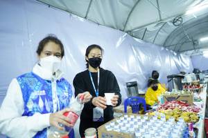 BIB: 
                            <button type="button" onclick="openModal(16056590)" class="btn btn-primary btn-sm float-right btn-popup" data-toggle="modal" data-target=".modal-high-quality">
                        <i class="fas fa-shopping-cart"></i> Add to Cart
                    </button>
                                            <button type="button" onclick="isThisMe(16056590, true)" class="btn btn-success btn-sm float-right btn-popup btn-isme hidden" data-toggle="tooltip" data-placement="bottom" title="นี่คือรูปของคุณใช่ไหม คลิกที่นี่เพื่อเอาเข้าอัลบั้ม">
                        <i class="fas fa-plus"></i> Add to album
                    </button>
                    <button type="button" onclick="isThisMe(16056590, false)" class="btn btn-warning btn-sm float-right btn-popup btn-isnotme hidden">
                        <i class="fas fa-ban"></i> Remove from album
                    </button>