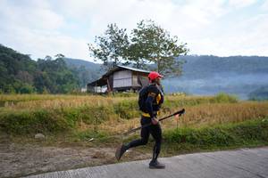 BIB: 
                            <button type="button" onclick="openModal(16057087)" class="btn btn-primary btn-sm float-right btn-popup" data-toggle="modal" data-target=".modal-high-quality">
                        <i class="fas fa-shopping-cart"></i> Add to Cart
                    </button>
                                            <button type="button" onclick="isThisMe(16057087, true)" class="btn btn-success btn-sm float-right btn-popup btn-isme hidden" data-toggle="tooltip" data-placement="bottom" title="นี่คือรูปของคุณใช่ไหม คลิกที่นี่เพื่อเอาเข้าอัลบั้ม">
                        <i class="fas fa-plus"></i> Add to album
                    </button>
                    <button type="button" onclick="isThisMe(16057087, false)" class="btn btn-warning btn-sm float-right btn-popup btn-isnotme hidden">
                        <i class="fas fa-ban"></i> Remove from album
                    </button>