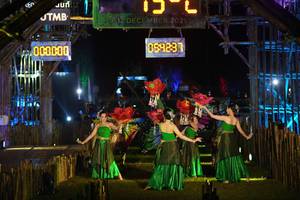 BIB: 912, 2021, 000000, 859237
                            <button type="button" onclick="openModal(16056628)" class="btn btn-primary btn-sm float-right btn-popup" data-toggle="modal" data-target=".modal-high-quality">
                        <i class="fas fa-shopping-cart"></i> Add to Cart
                    </button>
                                            <button type="button" onclick="isThisMe(16056628, true)" class="btn btn-success btn-sm float-right btn-popup btn-isme hidden" data-toggle="tooltip" data-placement="bottom" title="นี่คือรูปของคุณใช่ไหม คลิกที่นี่เพื่อเอาเข้าอัลบั้ม">
                        <i class="fas fa-plus"></i> Add to album
                    </button>
                    <button type="button" onclick="isThisMe(16056628, false)" class="btn btn-warning btn-sm float-right btn-popup btn-isnotme hidden">
                        <i class="fas fa-ban"></i> Remove from album
                    </button>