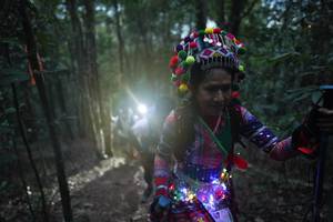 BIB: 
                            <button type="button" onclick="openModal(16057023)" class="btn btn-primary btn-sm float-right btn-popup" data-toggle="modal" data-target=".modal-high-quality">
                        <i class="fas fa-shopping-cart"></i> Add to Cart
                    </button>
                                            <button type="button" onclick="isThisMe(16057023, true)" class="btn btn-success btn-sm float-right btn-popup btn-isme hidden" data-toggle="tooltip" data-placement="bottom" title="นี่คือรูปของคุณใช่ไหม คลิกที่นี่เพื่อเอาเข้าอัลบั้ม">
                        <i class="fas fa-plus"></i> Add to album
                    </button>
                    <button type="button" onclick="isThisMe(16057023, false)" class="btn btn-warning btn-sm float-right btn-popup btn-isnotme hidden">
                        <i class="fas fa-ban"></i> Remove from album
                    </button>