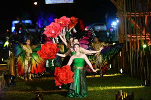 BIB: 
                            <button type="button" onclick="openModal(16059773)" class="btn btn-primary btn-sm float-right btn-popup" data-toggle="modal" data-target=".modal-high-quality">
                        <i class="fas fa-shopping-cart"></i> Add to Cart
                    </button>
                                            <button type="button" onclick="isThisMe(16059773, true)" class="btn btn-success btn-sm float-right btn-popup btn-isme hidden" data-toggle="tooltip" data-placement="bottom" title="นี่คือรูปของคุณใช่ไหม คลิกที่นี่เพื่อเอาเข้าอัลบั้ม">
                        <i class="fas fa-plus"></i> Add to album
                    </button>
                    <button type="button" onclick="isThisMe(16059773, false)" class="btn btn-warning btn-sm float-right btn-popup btn-isnotme hidden">
                        <i class="fas fa-ban"></i> Remove from album
                    </button>