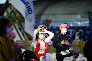 BIB: 1729, 1196
                            <button type="button" onclick="openModal(16059803)" class="btn btn-primary btn-sm float-right btn-popup" data-toggle="modal" data-target=".modal-high-quality">
                        <i class="fas fa-shopping-cart"></i> Add to Cart
                    </button>
                                            <button type="button" onclick="isThisMe(16059803, true)" class="btn btn-success btn-sm float-right btn-popup btn-isme hidden" data-toggle="tooltip" data-placement="bottom" title="นี่คือรูปของคุณใช่ไหม คลิกที่นี่เพื่อเอาเข้าอัลบั้ม">
                        <i class="fas fa-plus"></i> Add to album
                    </button>
                    <button type="button" onclick="isThisMe(16059803, false)" class="btn btn-warning btn-sm float-right btn-popup btn-isnotme hidden">
                        <i class="fas fa-ban"></i> Remove from album
                    </button>