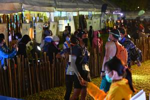 BIB: 
                            <button type="button" onclick="openModal(16059816)" class="btn btn-primary btn-sm float-right btn-popup" data-toggle="modal" data-target=".modal-high-quality">
                        <i class="fas fa-shopping-cart"></i> Add to Cart
                    </button>
                                            <button type="button" onclick="isThisMe(16059816, true)" class="btn btn-success btn-sm float-right btn-popup btn-isme hidden" data-toggle="tooltip" data-placement="bottom" title="นี่คือรูปของคุณใช่ไหม คลิกที่นี่เพื่อเอาเข้าอัลบั้ม">
                        <i class="fas fa-plus"></i> Add to album
                    </button>
                    <button type="button" onclick="isThisMe(16059816, false)" class="btn btn-warning btn-sm float-right btn-popup btn-isnotme hidden">
                        <i class="fas fa-ban"></i> Remove from album
                    </button>