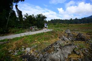 BIB: 
                            <button type="button" onclick="openModal(16060129)" class="btn btn-primary btn-sm float-right btn-popup" data-toggle="modal" data-target=".modal-high-quality">
                        <i class="fas fa-shopping-cart"></i> Add to Cart
                    </button>
                                            <button type="button" onclick="isThisMe(16060129, true)" class="btn btn-success btn-sm float-right btn-popup btn-isme hidden" data-toggle="tooltip" data-placement="bottom" title="นี่คือรูปของคุณใช่ไหม คลิกที่นี่เพื่อเอาเข้าอัลบั้ม">
                        <i class="fas fa-plus"></i> Add to album
                    </button>
                    <button type="button" onclick="isThisMe(16060129, false)" class="btn btn-warning btn-sm float-right btn-popup btn-isnotme hidden">
                        <i class="fas fa-ban"></i> Remove from album
                    </button>