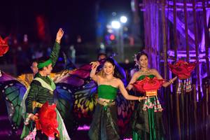 BIB: 
                            <button type="button" onclick="openModal(16059768)" class="btn btn-primary btn-sm float-right btn-popup" data-toggle="modal" data-target=".modal-high-quality">
                        <i class="fas fa-shopping-cart"></i> Add to Cart
                    </button>
                                            <button type="button" onclick="isThisMe(16059768, true)" class="btn btn-success btn-sm float-right btn-popup btn-isme hidden" data-toggle="tooltip" data-placement="bottom" title="นี่คือรูปของคุณใช่ไหม คลิกที่นี่เพื่อเอาเข้าอัลบั้ม">
                        <i class="fas fa-plus"></i> Add to album
                    </button>
                    <button type="button" onclick="isThisMe(16059768, false)" class="btn btn-warning btn-sm float-right btn-popup btn-isnotme hidden">
                        <i class="fas fa-ban"></i> Remove from album
                    </button>